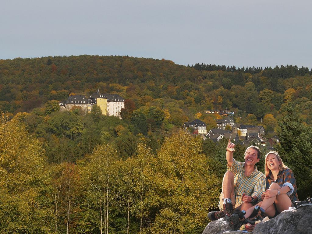 Hotel Zum Weissen Stein Kirchen  Exteriör bild