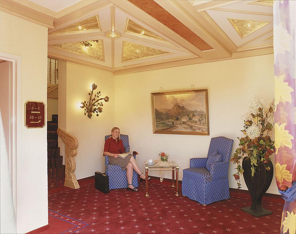 Hotel Zum Weissen Stein Kirchen  Exteriör bild