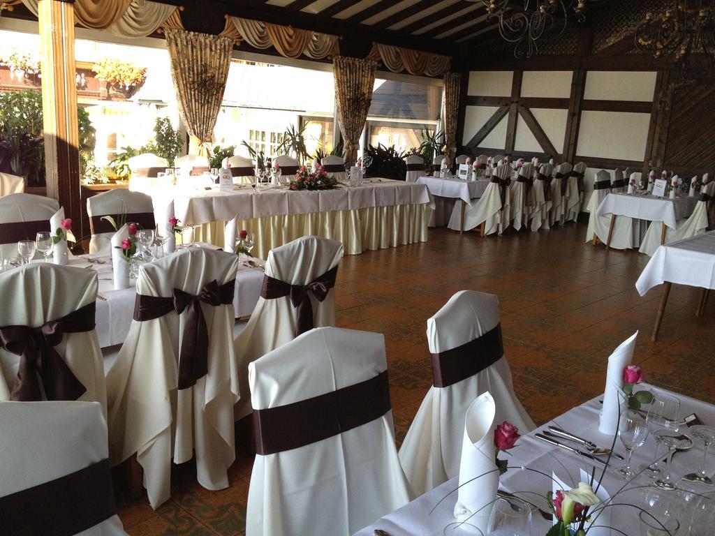 Hotel Zum Weissen Stein Kirchen  Exteriör bild